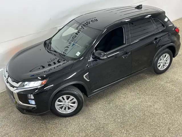 2022 Mitsubishi RVR SE SE/4WD/21KM/OFF 1 OWNER LEASE! in Cars & Trucks in Belleville - Image 3