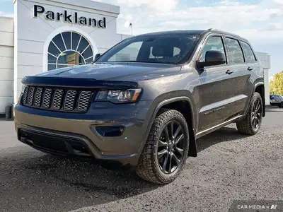 This Jeep Grand Cherokee boasts a Regular Unleaded V-6 3.6 L/220 engine powering this Automatic tran...