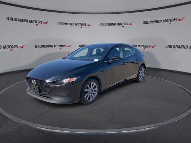 2022 Mazda Mazda3 Sport GS AWD in Cars & Trucks in Hamilton - Image 4