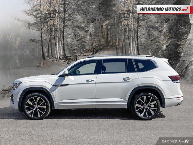 2024 Volkswagen Atlas Execline in Cars & Trucks in Hamilton - Image 2