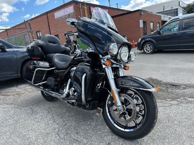  2017 Harley-Davidson Ultra Limited in Touring in City of Toronto - Image 4