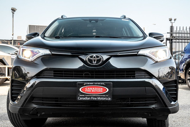 2017 Toyota RAV4 LE | CAM | HEATED SEATS | BLUETOOTH | CD PLAYER in Cars & Trucks in City of Toronto - Image 3