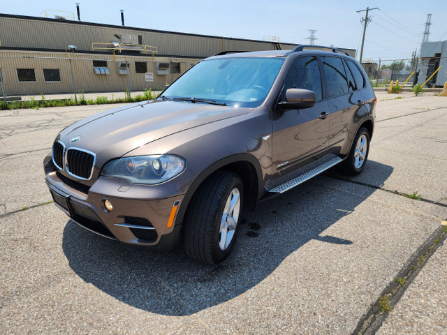 2011 BMW X5 35i- EXECUTIVE EDITION-TECH PKG- LIKE NEW-CERTIFIED in Cars & Trucks in City of Toronto - Image 4