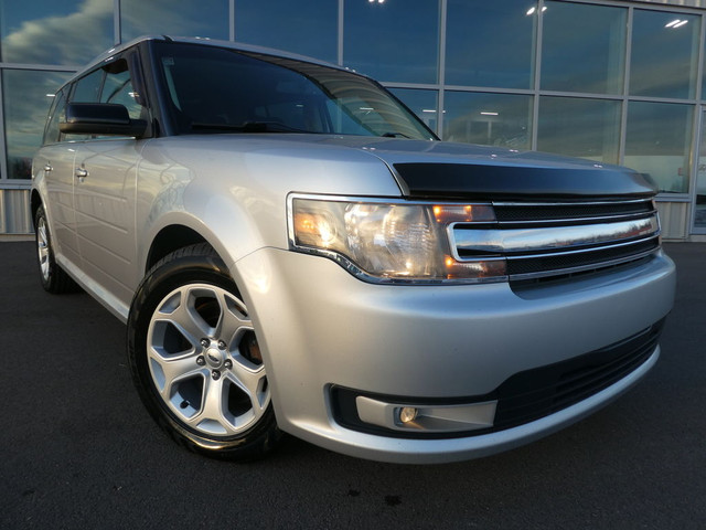  2014 Ford Flex 7 Passenger, AWD, Sunroof , Leather, Heated Seat in Cars & Trucks in Moncton