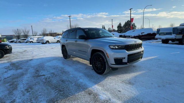 2025 Jeep Grand Cherokee L Summit Reserve | Remote Start in Cars & Trucks in Edmonton - Image 2