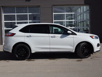Recent Arrival! | One Owner, | Clean Carfax, | Non Smoker, | Apple Carplay, | Android Auto, AWD, 110... (image 1)