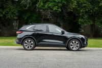 2023 Ford Escape Platinum – Fully Loaded Luxury SUV The 2023 Ford Escape Platinum blends modern styl... (image 4)