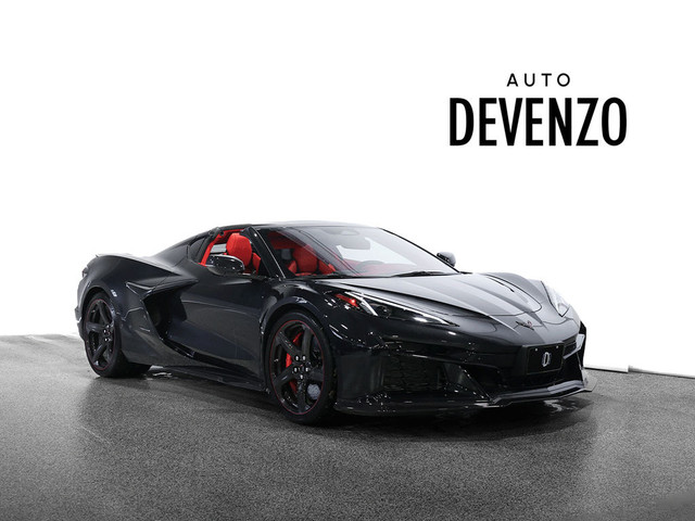2024 Chevrolet Corvette E-Ray eAWD 3LZ MSRP 199,736$ in Cars & Trucks in Laval / North Shore