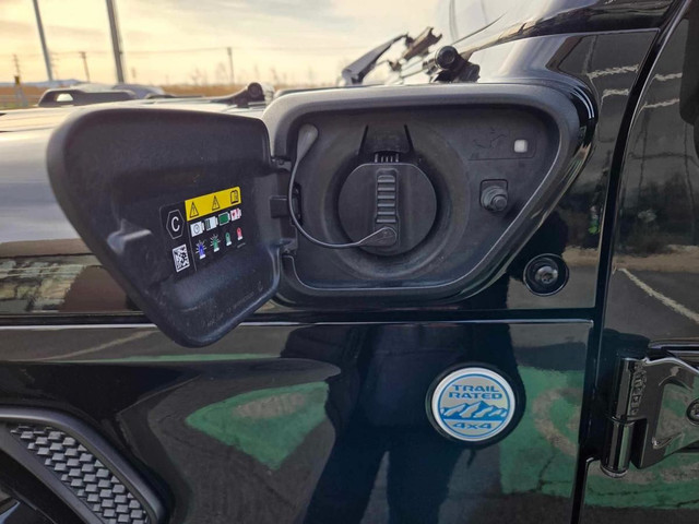 2024 Jeep Wrangler 4xe Sahara 4X4 Volant &amp; bancs chauffants  in Cars & Trucks in Longueuil / South Shore - Image 4