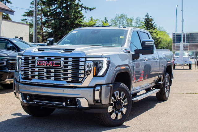 2025 GMC Sierra 2500 Denali Crew Cab in Cars & Trucks in Edmonton - Image 2