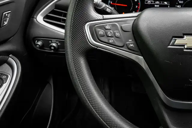 2023 Chevrolet Malibu LT • HEATED SEATS • SIRIUSXM • CP/AA in Cars & Trucks in Cornwall - Image 19