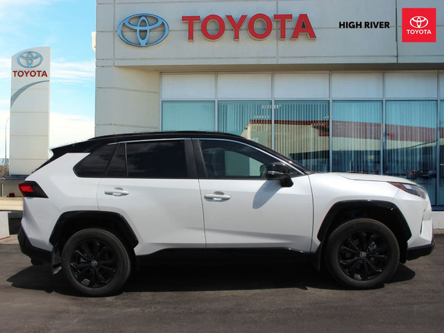 2024 Toyota RAV4 Hybrid Hybrid XSE AWD for sale in Cars & Trucks in Calgary - Image 4