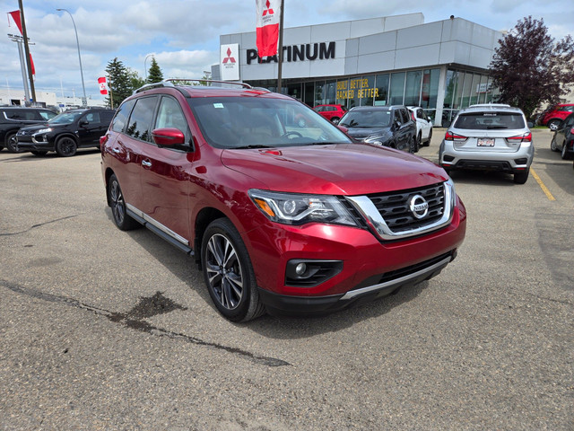 2018 Nissan Pathfinder Platinum in Cars & Trucks in Calgary
