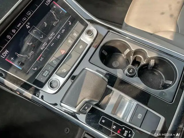 2022 Audi Q7 Komfort 45 Quattro, 7 Pass, Panoramic Sunroof in Cars & Trucks in Guelph - Image 19