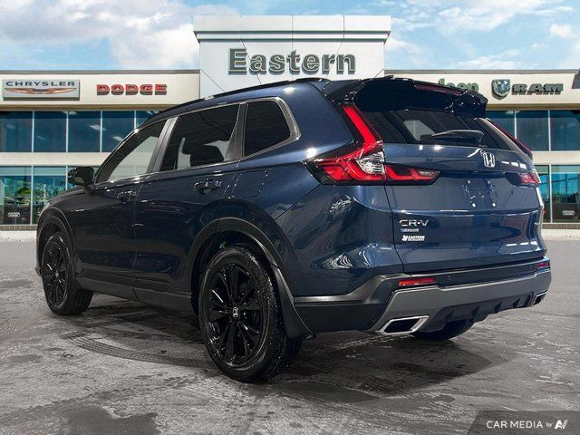 2024 Honda CR-V Hybrid Touring | Leather | Sunroof | Navi in Cars & Trucks in Winnipeg - Image 3