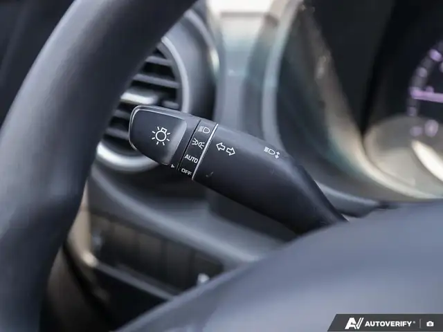 2020 Hyundai Kona 2.0L Essential low km | Apple carplay & And... in Cars & Trucks in London - Image 17
