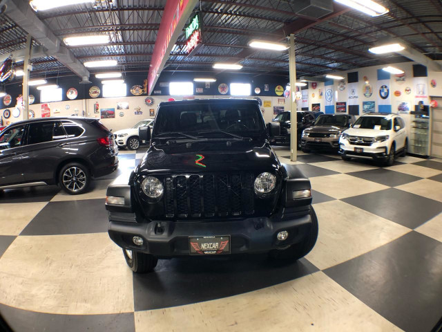 2020 Jeep Gladiator Sport S 4WD AUTO B/SPOT A/CARPLAY BACKUP CAM in Cars & Trucks in City of Toronto - Image 2