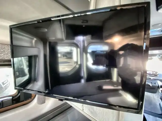 2023 Thor Motor Coach Sanctuary 19P in RVs & Motorhomes in Abbotsford - Image 33