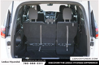 2024 Chrysler Pacifica Touring Experience the Chrysler Pacifica Touring with only 17217 km on the od... (image 5)