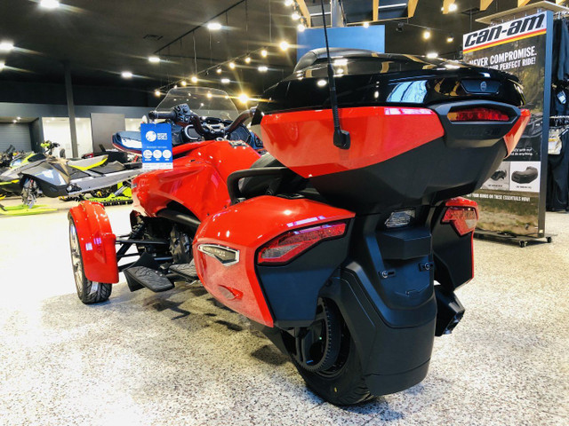 2022 Can-Am Spyder Chrome F3 Limited in Street, Cruisers & Choppers in Ottawa - Image 4