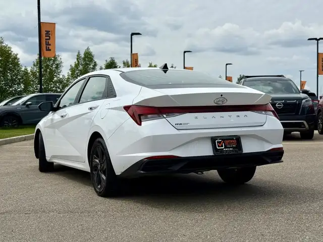 2022 Hyundai Elantra Preferred IVT w/Sun & Tech Package for sale63347526604417122
