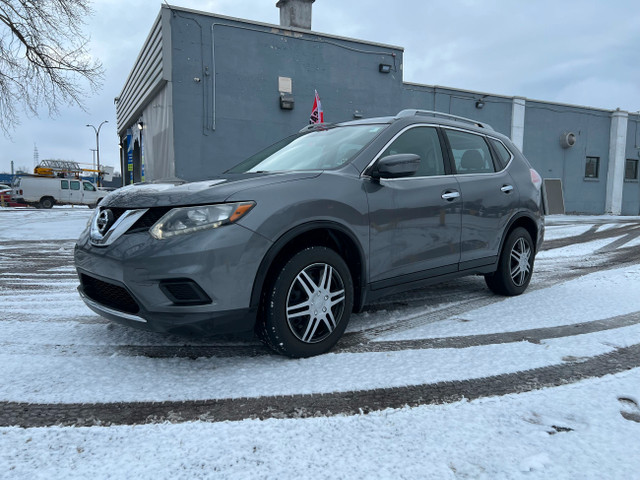 2016 Nissan Rogue in Cars & Trucks in City of Montréal