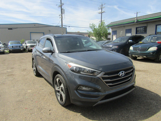 2016 Hyundai Tucson LIMITED - AWD - LEATHER SEATS - BACKUP CAMER in Cars & Trucks in Edmonton