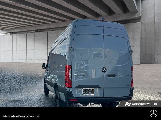 2025 Mercedes-Benz Sprinter 2500 144 Wheelbase High Roof AWD in Cars & Trucks in Longueuil / South Shore - Image 3