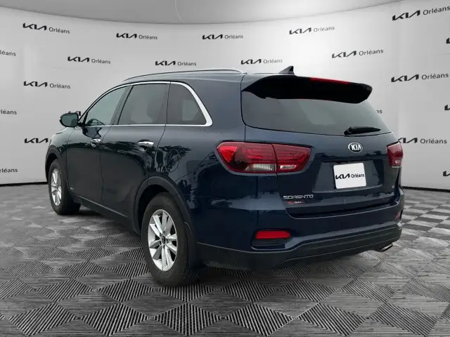 2019 Kia Sorento in Cars & Trucks in Ottawa - Image 5