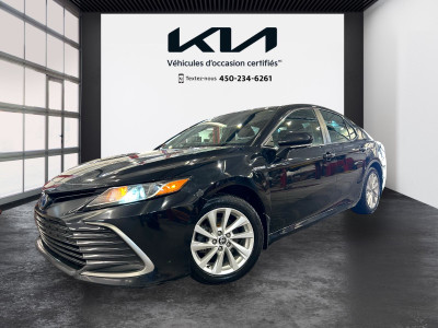 2021 Toyota Camry Hybrid LE, JAMAIS ACCIDENTÉ, 4.9L/100KM , MAGS