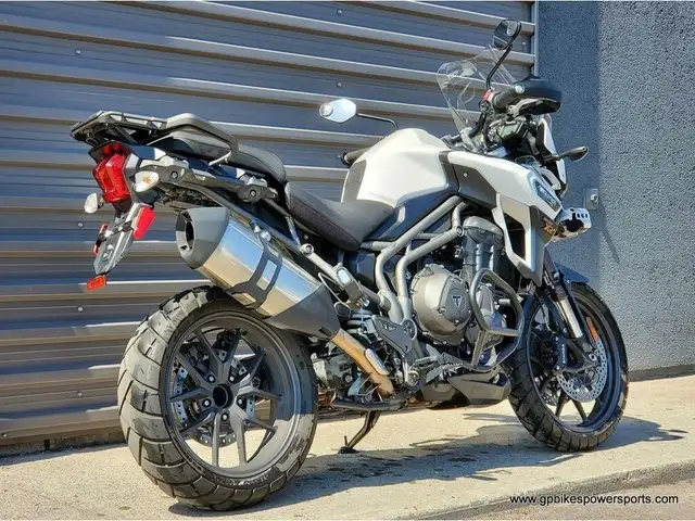 2017 Triumph Tiger Explorer XRX Crystal White in Street, Cruisers & Choppers in Oshawa / Durham Region - Image 4