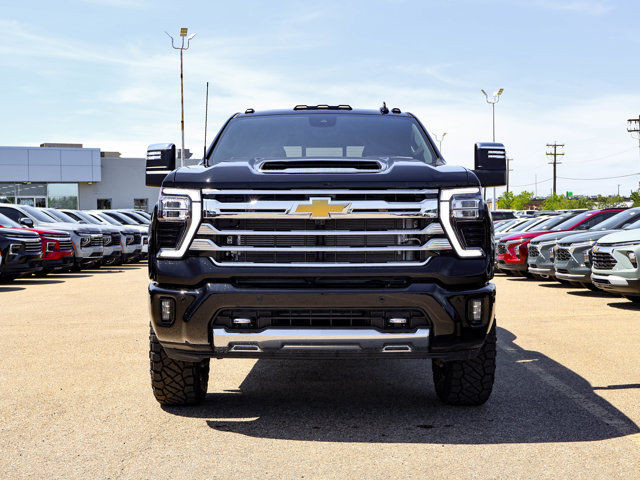 2025 Chevrolet Silverado 3500HD High Country | 3in BDS Lift in Cars & Trucks in Edmonton - Image 3