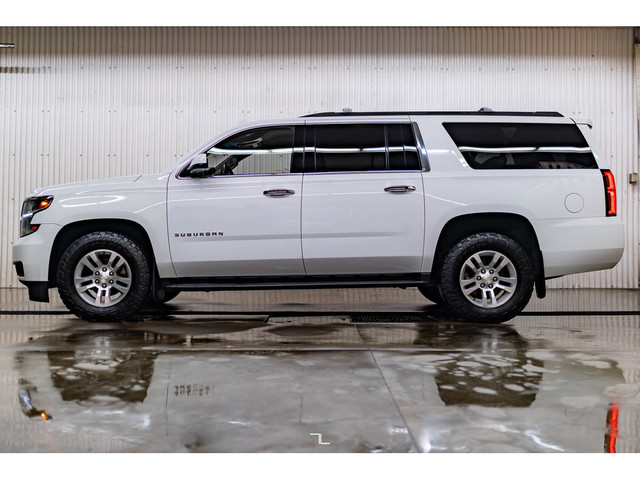 2017 Chevrolet Suburban 1500 AWD LT PSeat BCam in Cars & Trucks in Calgary - Image 3