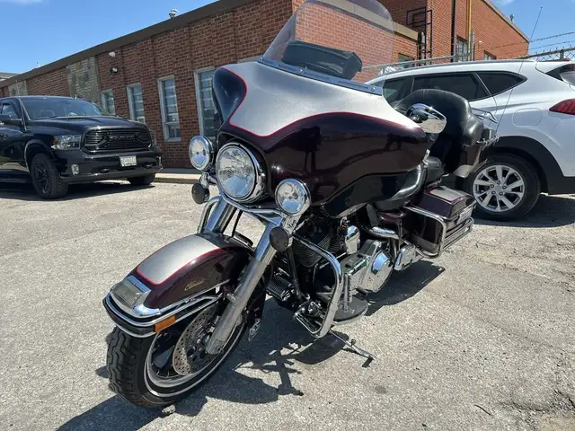 2007 Harley-Davidson Electra Glide Classic ~ ELECTRA GLIDE CLASS in Sport Touring in City of Toronto - Image 4