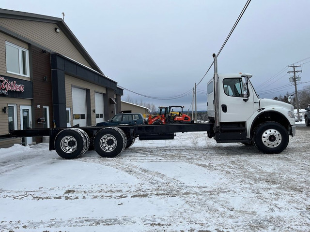 2012 Freightliner M2 106 in Heavy Trucks in St-Georges-de-Beauce - Image 4