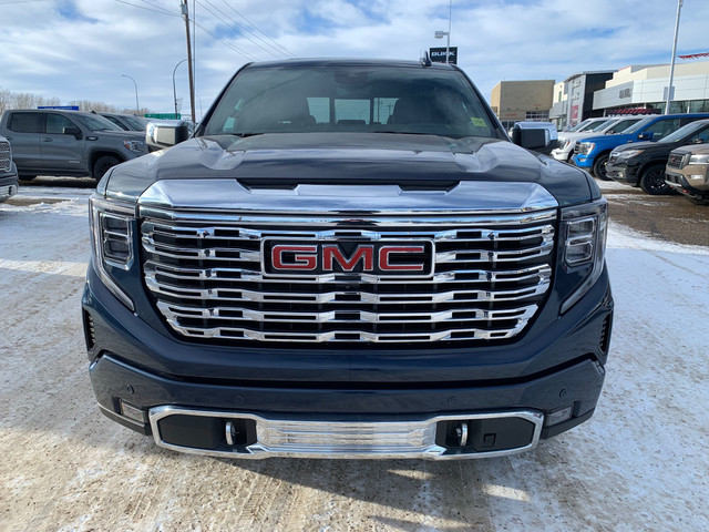 2023 GMC Sierra 1500 Denali SUNROOF | REMOTE VEHICLE START |... in Cars & Trucks in Medicine Hat - Image 2