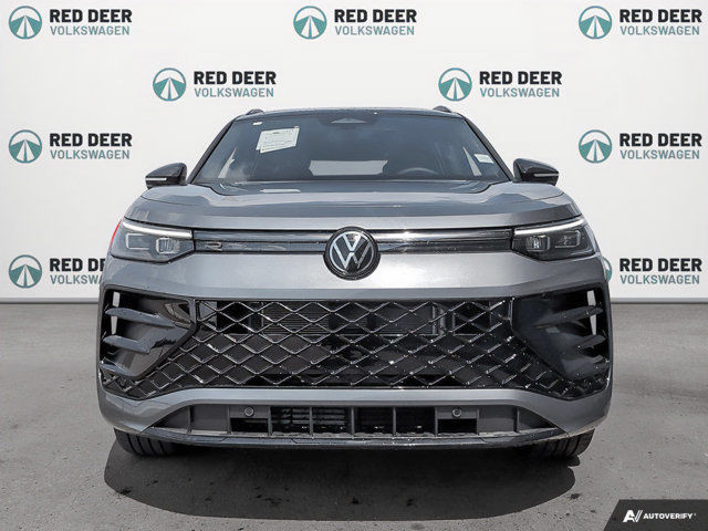 2025 Volkswagen Tiguan Comfortline R-Line Black Edition in Cars & Trucks in Red Deer - Image 3