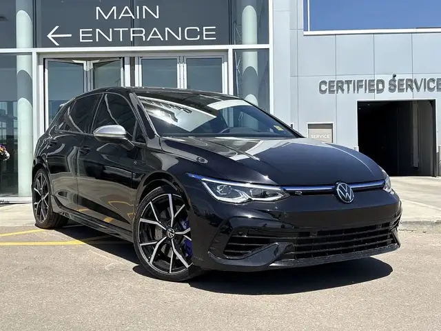2024 Volkswagen Golf R BASE dans Autos et camions dans Ville d’Edmonton - Image 2