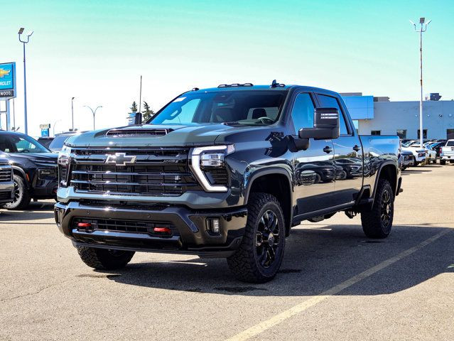 2026 Chevrolet Silverado 3500HD LT in Cars & Trucks in Edmonton - Image 4