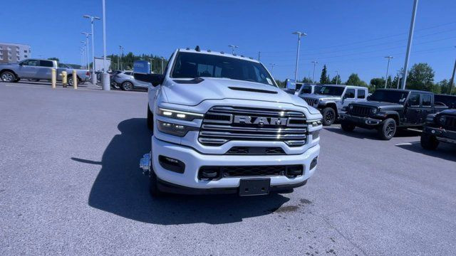 2025 Ram 3500 Laramie | 4X4 | Leather | Diesel | NAV in Cars & Trucks in Prince George - Image 4