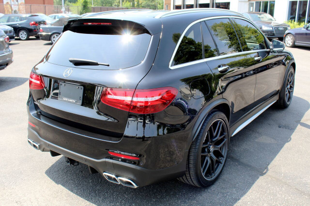 2019 Mercedes Glc 63s amg headsup cuir rouge/noir pneus neufs in Cars & Trucks in Laval / North Shore - Image 4