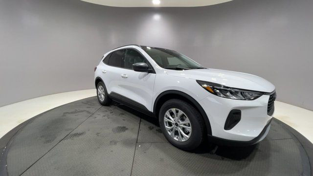 2025 Ford Escape Active in Cars & Trucks in Strathcona County - Image 2