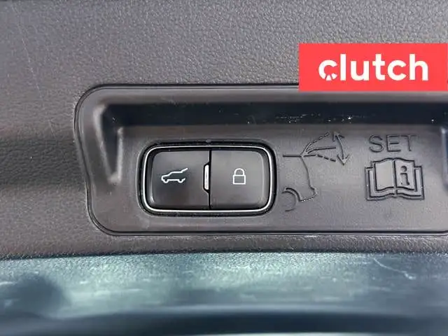 2021 Ford Explorer XLT 4WD w/ Apple CarPlay, Heated Front Seats, in Cars & Trucks in Ottawa - Image 44