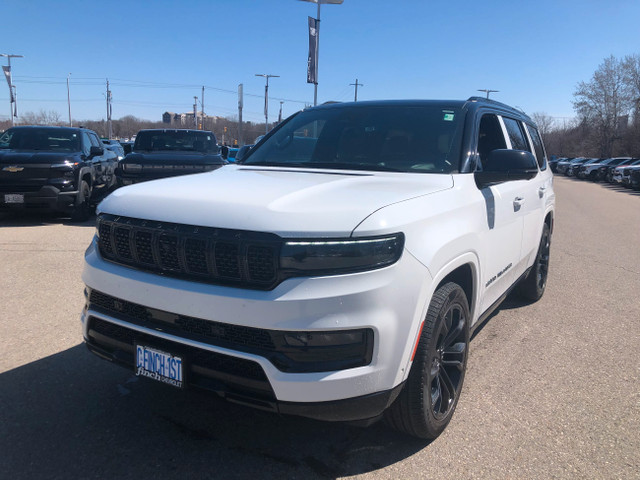 2023 Jeep Grand Wagoneer Series II Obsidian in Cars & Trucks in London