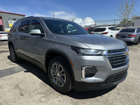 LT | AWD | 7-PASSENGER This 2023 Chevrolet Traverse LT AWD is a three-row midsize SUV that blends ro... (image 6)