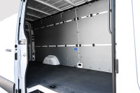 Engine: 2.0L I4 Safety Equipment Système antipatinage à toutes les vitesses Poutres anti-intrusion S... (image 9)