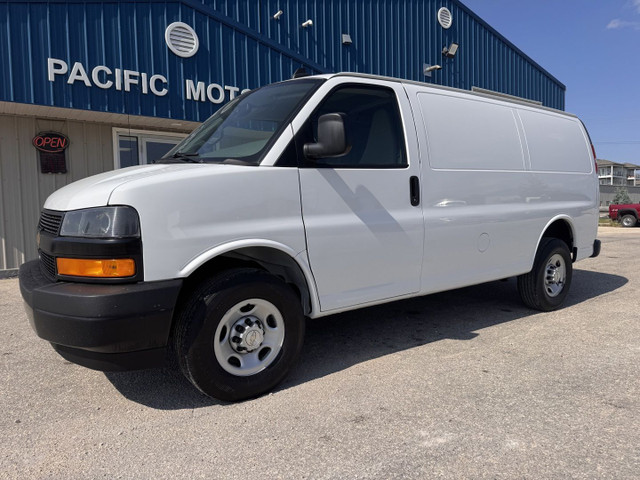 2021 Chevrolet Express 2500 Cargo in Cars & Trucks in Winnipeg - Image 2