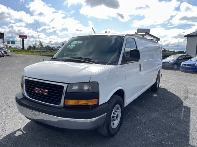 2013 GMC Savana 2500 in Cars & Trucks in Sherbrooke - Image 3