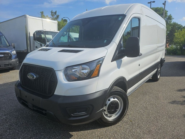 2024 Ford Transit Cargo Van 250 Toit Moyen 148 $211/Semaine in Cars & Trucks in City of Montréal