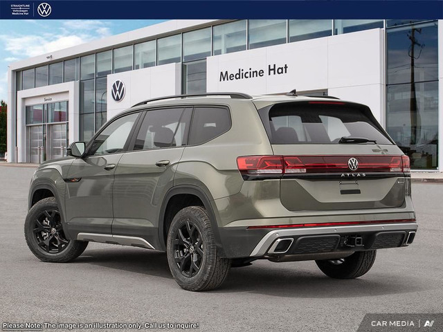 2025 Volkswagen Atlas Peak Edition in Cars & Trucks in Medicine Hat - Image 4
